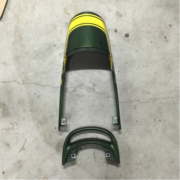 ゼファー750 テールカウル イエローボール 緑/黄色ライン 純正