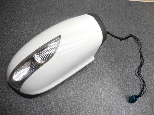 A731 W169 ベンツ A200 右ドアミラー 電動格納式