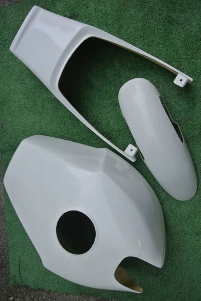 ★新品★ゼファー400用（KZ1000Mk2タイプ）FRP外装セット