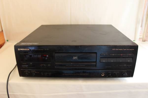 パイオニア DATデッキ D-05 本体のみ 中古品 家電、AV、カメラ