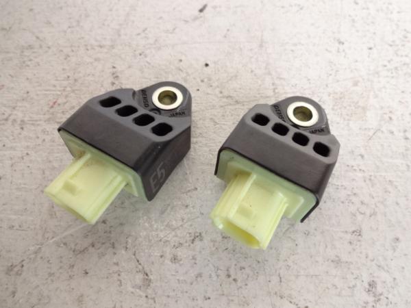 【送料込】 アクア NHP10 純正 エアバック センサー (M066099)