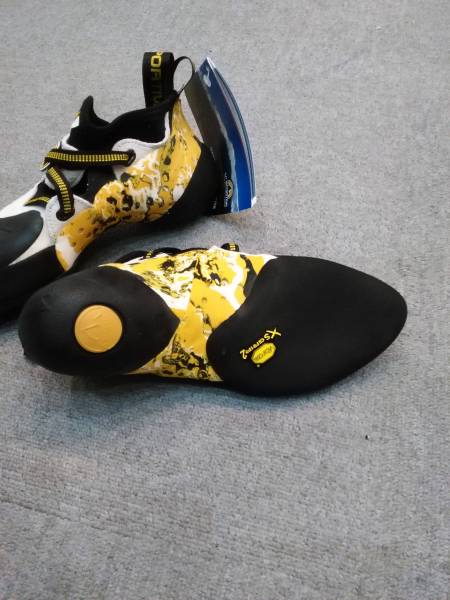 【新品・未使用】La Sportiva Solution White / Yellow EU39