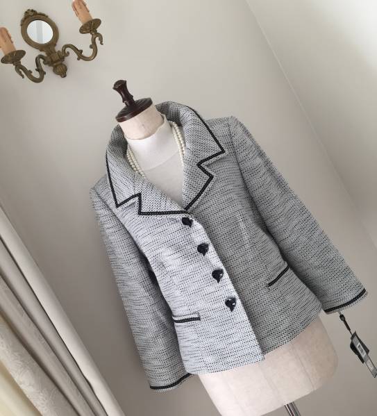 新品タグ付*TAHARI*タハリ　ツイードジャケット　6サイズ