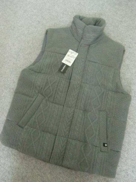 即決～ビラボン　新品タグ付ニットベスト　グレーL　定価14000
