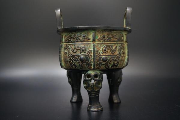 ☆NA☆青銅製 三足 円鼎/H17cm/銅器 香炉 四鼎 中国美術 金属工芸