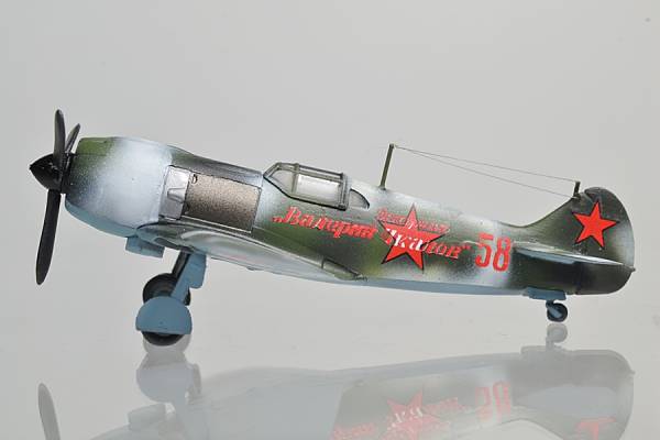 1/144完成品ЖラボーチキンＬａ５　レニングラード　