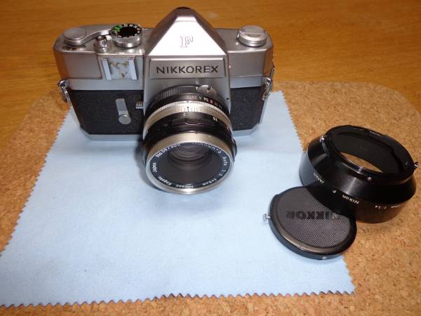 ニコンカメラ＆ニッコールレンズ付き　NIKON ニコレックス