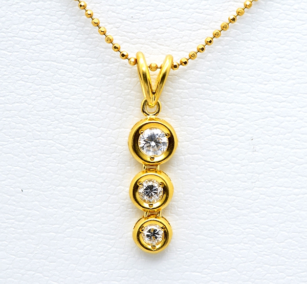 DM】1円～ 0.33ct 天然ダイヤモンド /K18 ペンダント トップ