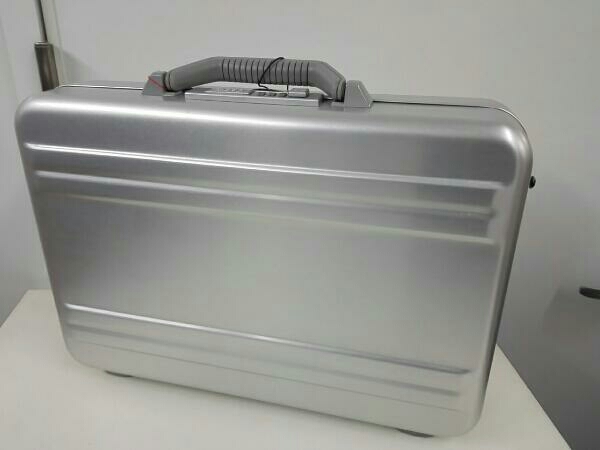 ZEROHALLIBURTON アタッシュケース 　