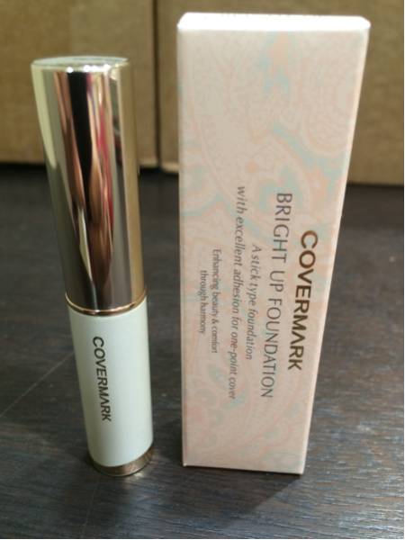 カバーマーク ブライトアップファンデーション コンシーラー新品