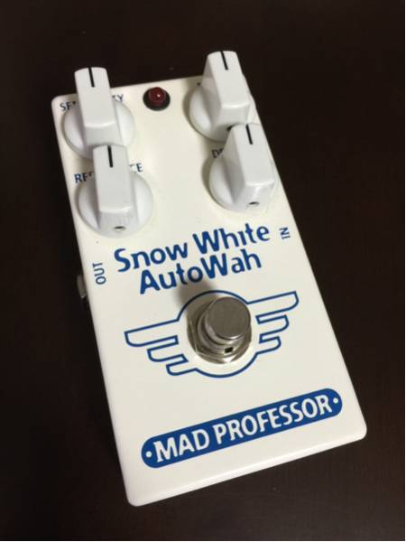 【最安値】MAD PROFESSOR  White AutoWah White Snow Mad Professor AutoWah Auto Wah - Effect Pedal Auto-Wah