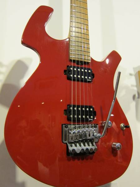 Parker | To P-40 - What Guitar Know & Where Buy Equipboard 0 P