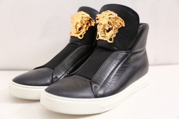 ヴェルサーチ ゴールド メデューサ レザースニーカー 42 T