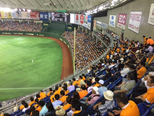 通路近く3/26(土)巨人vsヤクルト1枚オレンジタオル付[スカイ5]