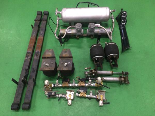 ユニバーサルエアー エアサス エアサスキット 中古 ハイエース 2wd用 