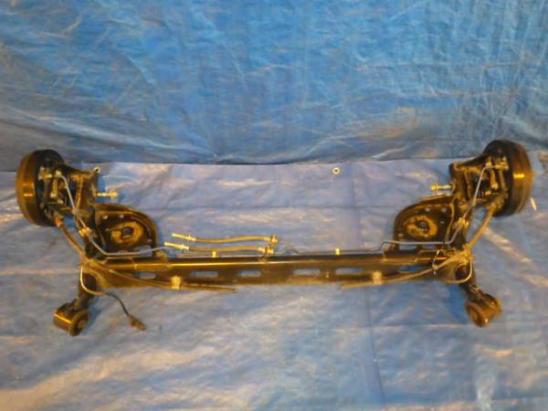 64 キューブ Z12 純正 22年 HR15 リア　アクスル　ビーム