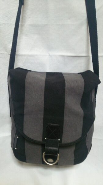 本革×丈夫な生地 ポール・スミス 斜めがけ ショルダーバッグ☆