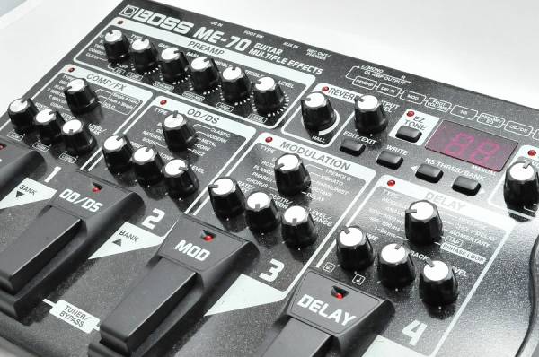 中古美品 BOSS マルチエフェクター ME-70 純正アダプター付 【公式通販】