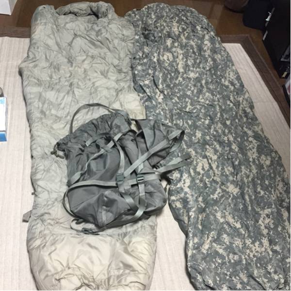 実物米軍放出品！寝袋スリーピングパック（USED）