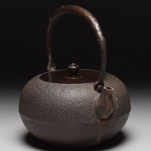 うぶ品 祥雲堂造 時代銅蓋岩肌鉄瓶 茶道具 古美術品 工芸品 鉄製