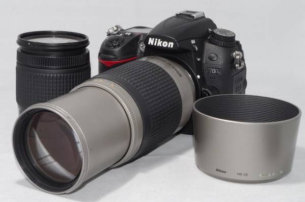 □綺麗 NIKON ニコン D7000 300mm超望遠Wズームセット□ カメラ、光学