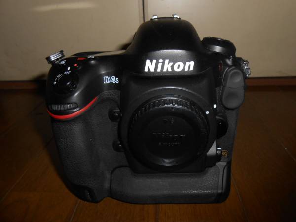 ニコン Nikon D4s ボディ 元箱 付属品完備 □ 美品 【公式通販】