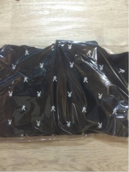 新品未使用 Supreme パーカー playboy s 黒 プレイボーイ