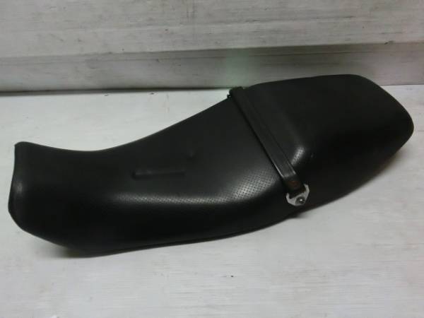 FTR223 純正 シート ホンダ H8