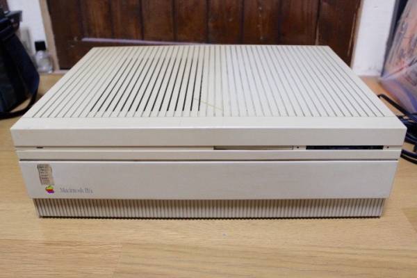 Apple Macintosh IIci 本体のみ※ジャンク品 Apple Macintosh IIfx ジャンク品 【公式通販】