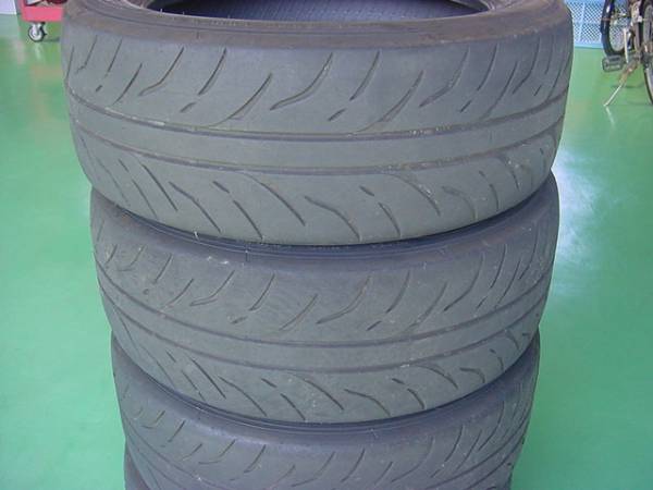 ダンロップ DIREZZA ZⅡ 205/50R16中古品 4本格安売り切り！