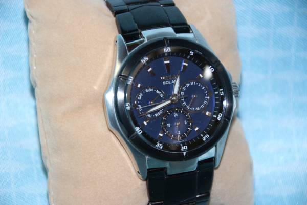 セイコーWIRED おしゃれソーラークロノ腕時計