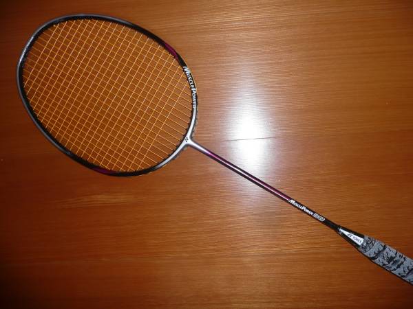 バドミントン YONEX Muscle Power 30 バドミントンラケット
