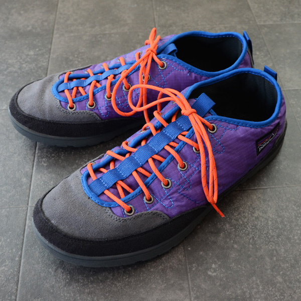 美品 パタゴニア 限定カラー アクティビスト 紫 スニーカー US10