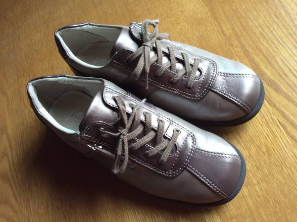 pedala ペダラ　ウォーキングシューズ　22.5 美品