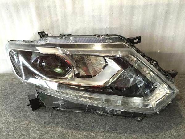 ◇T32 エクストレイル 右ヘッドライト 右ライト LED◇ エクストレイル