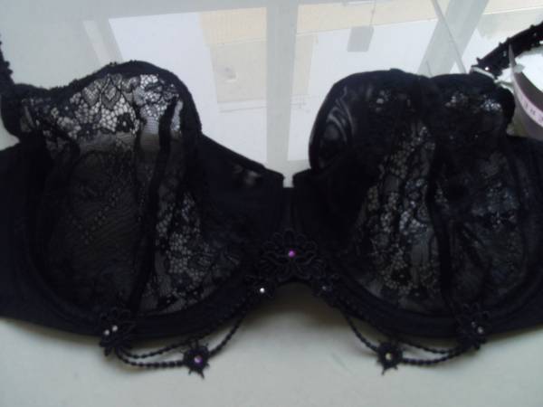 ☆SIMONE PERELEシモーヌペレール☆黒ストーン付ブラ☆D75新品 B75+M