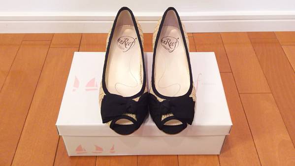 新品　unReef☆アンリーフ　リボン付きオープントゥ　パンプス
