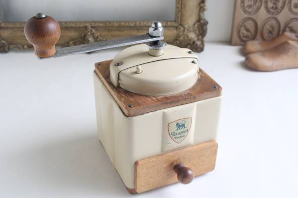 フランス*プジョーPeugeotベージュのコーヒーミル*美品