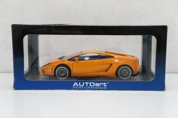 未使用 オートアート 1/18 ランボルギーニ ガヤルド LP560-4