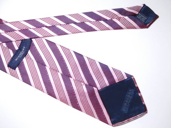 得価，新作 ☆BURBERRY☆(バーバリー)ネクタイ/新品同様品