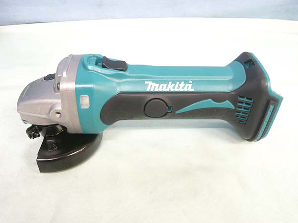 未使用】マキタ 充電式ディスクグラインダー GA400D z247