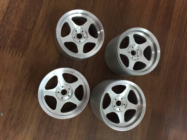 Autograph社製POCHER(ポケール)1/8 Ferrari F40用 OZホイール