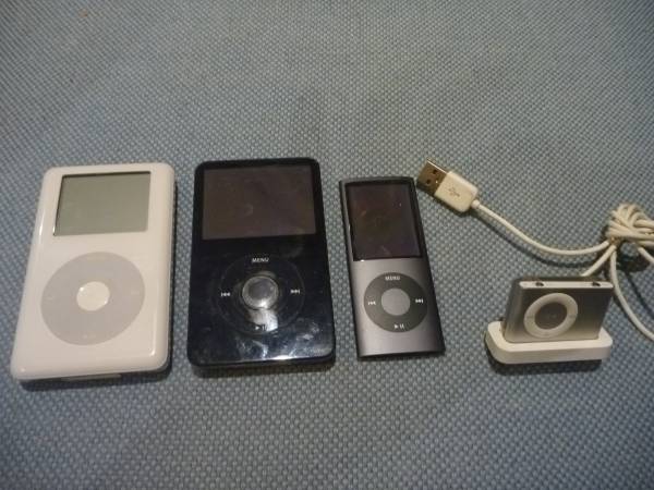ジャンク品 iPod classic 他色々4台 iPodシリーズ 4台セットジャンク