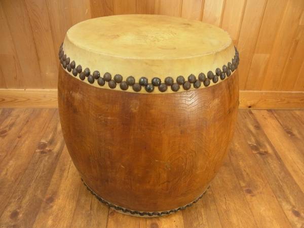 ☆ジャンク☆和太鼓☆鼓面43cm×全長50cm☆昭和33年☆詳細不明☆ 長胴