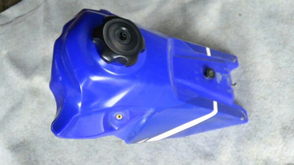 03'WR250F タンク、シェラウド