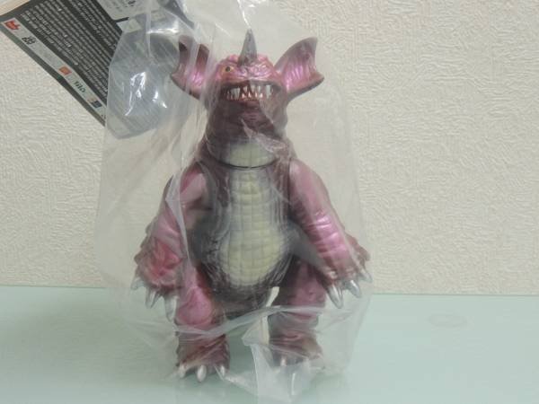 M1号 MEDICOM TOY GODZILLA GMKバラゴン | OFFICIAL - STORE VINYL