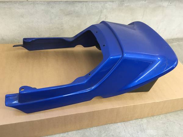 CB750F 純正テールカウル