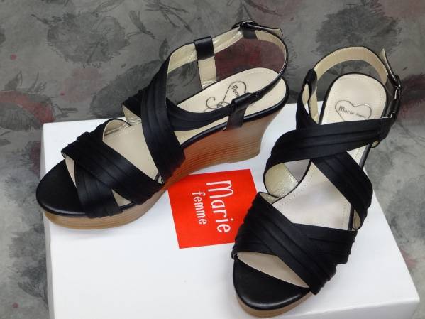 新品：今期　ウェッジ＋安定性◎　 Marie femme　　黒　 L 2Ｅ