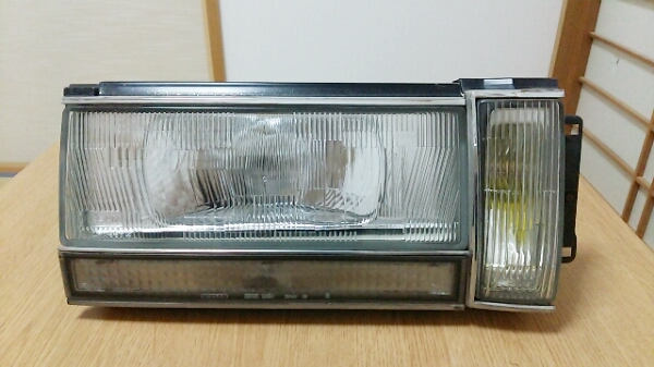 セドリック Y30 右側 純正 ヘッドライト IKI 1199 現状品 旧車