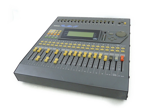 ジャンク YAMAHA Promix 01 16ch デジタル ミキサー N1927678 YAMAHA